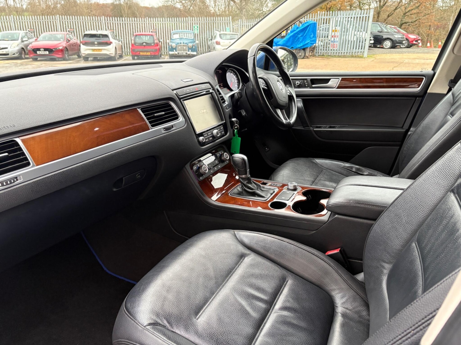 Used Volkswagen Touareg 2014 for sale - 76832383: Photo 16