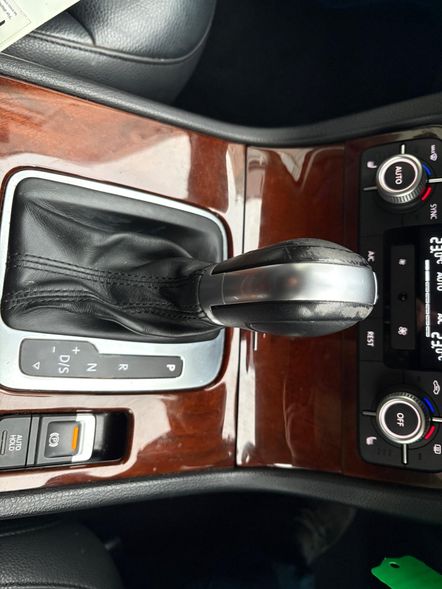 Used Volkswagen Touareg 2014 for sale - 76832383: Photo 21