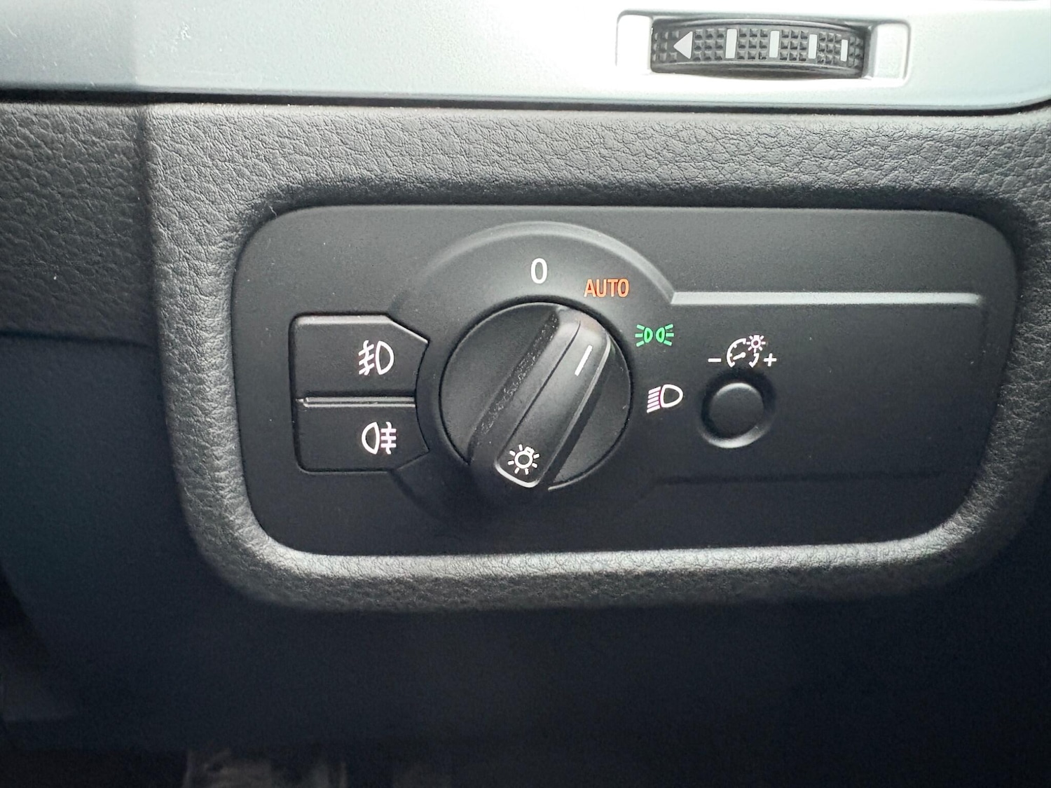 Used Volkswagen Touareg 2014 for sale - 76832383: Photo 35