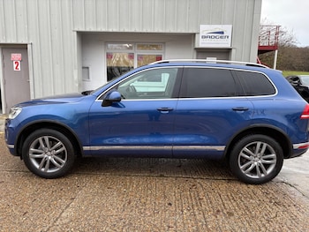 Used Volkswagen Touareg 2014 for sale - 76832383: Photo