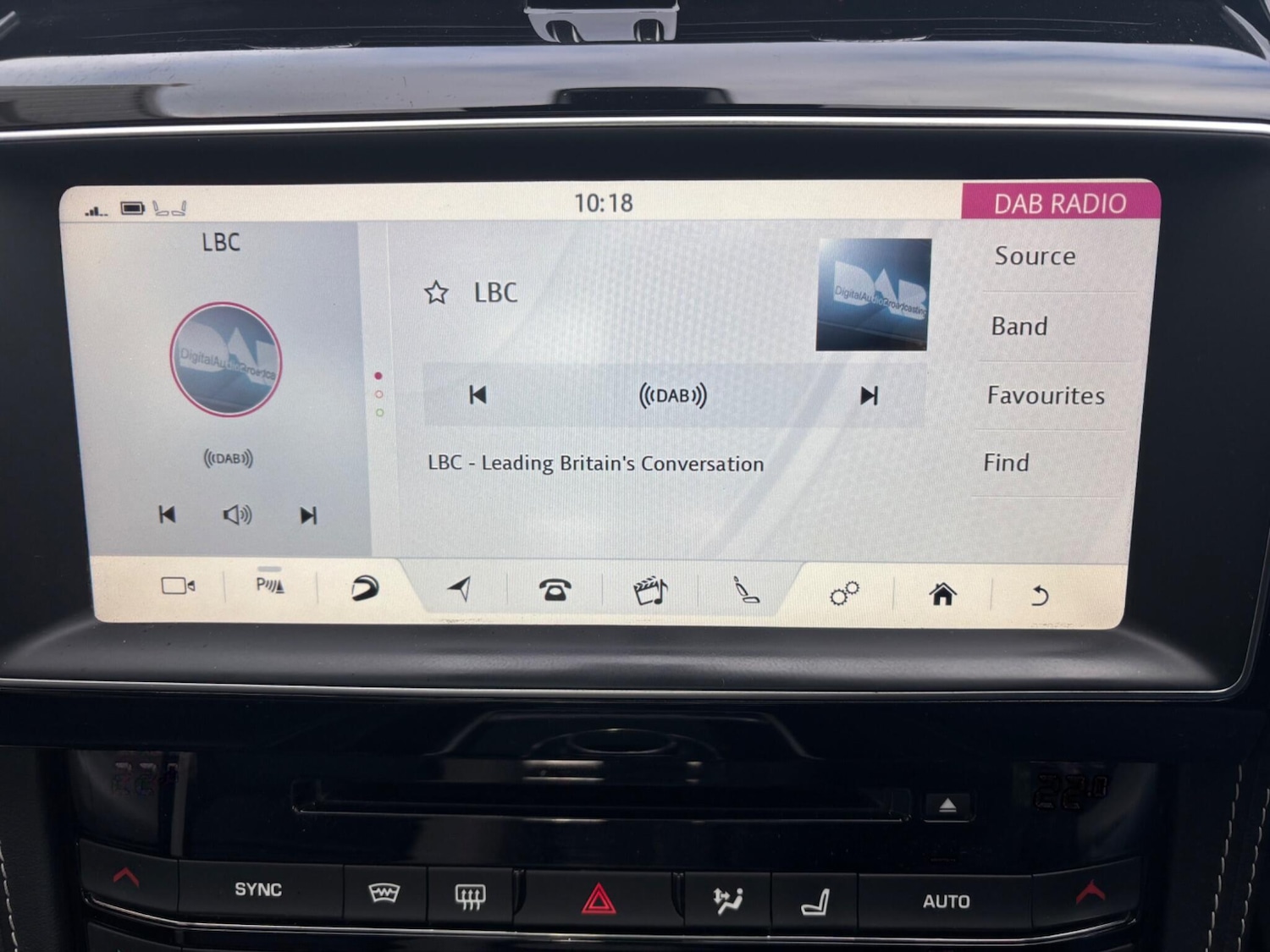 Used Jaguar F-Pace 2017 for sale - 76619634: Photo 25