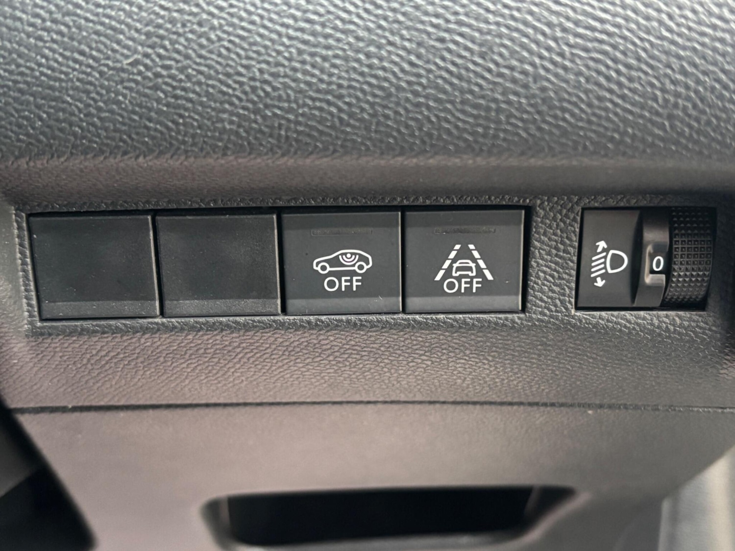 Used Peugeot 208 for sale - 77267467: Photo 36