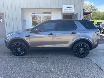 Used Land Rover Discovery Sport 2015 for sale - 78292118: Photo