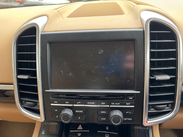Used Porsche Cayenne 2013 for sale - 76200001: Photo 20