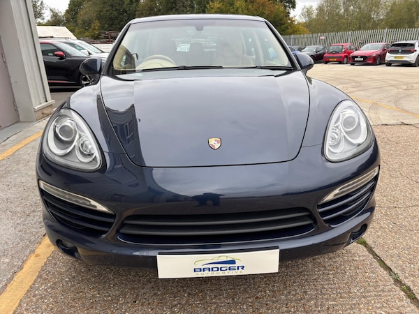 Used Porsche Cayenne 2013 for sale - 76200001: Photo 2