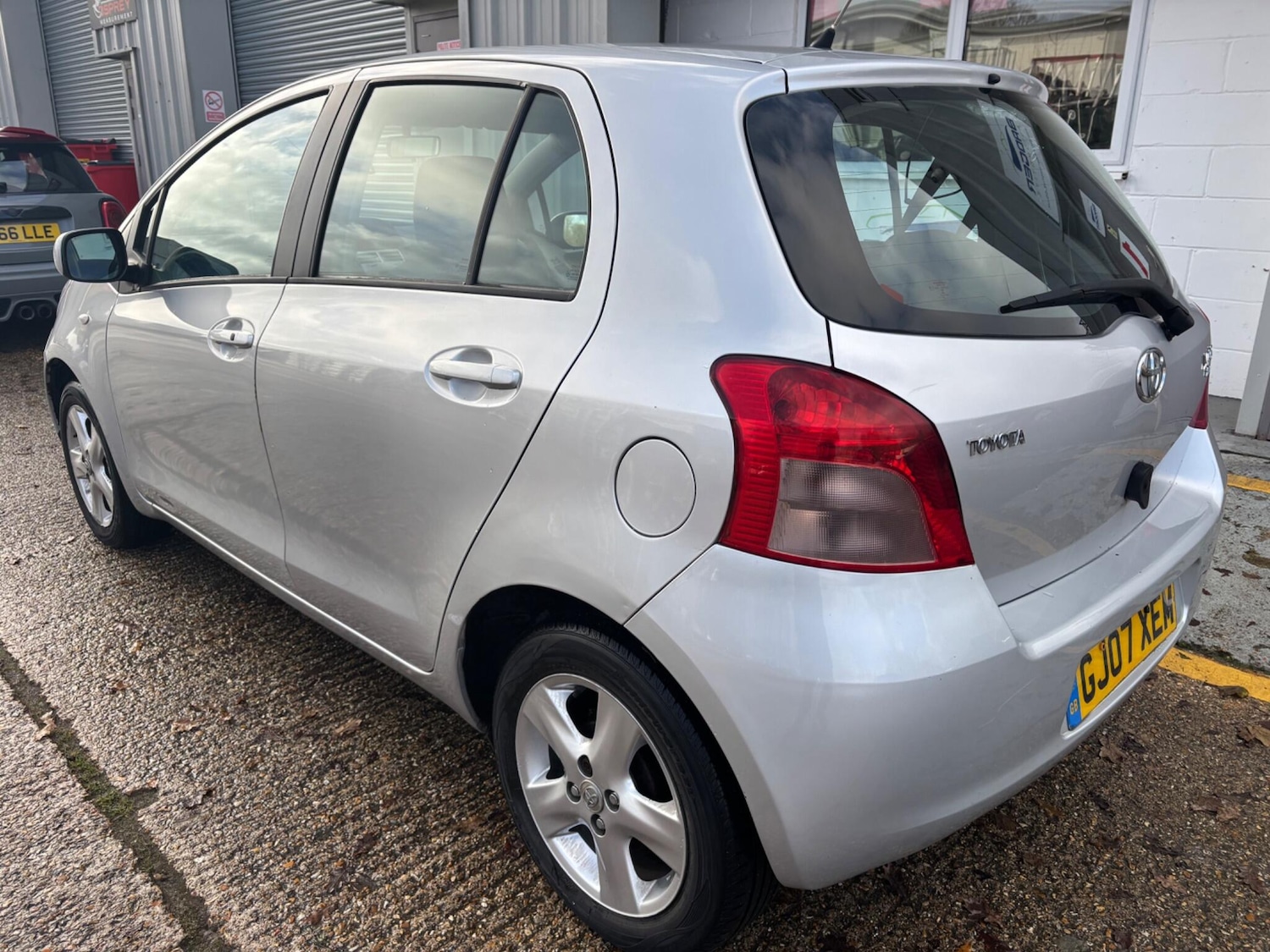 Used Toyota Yaris 2007 for sale - 76899097: Photo 4