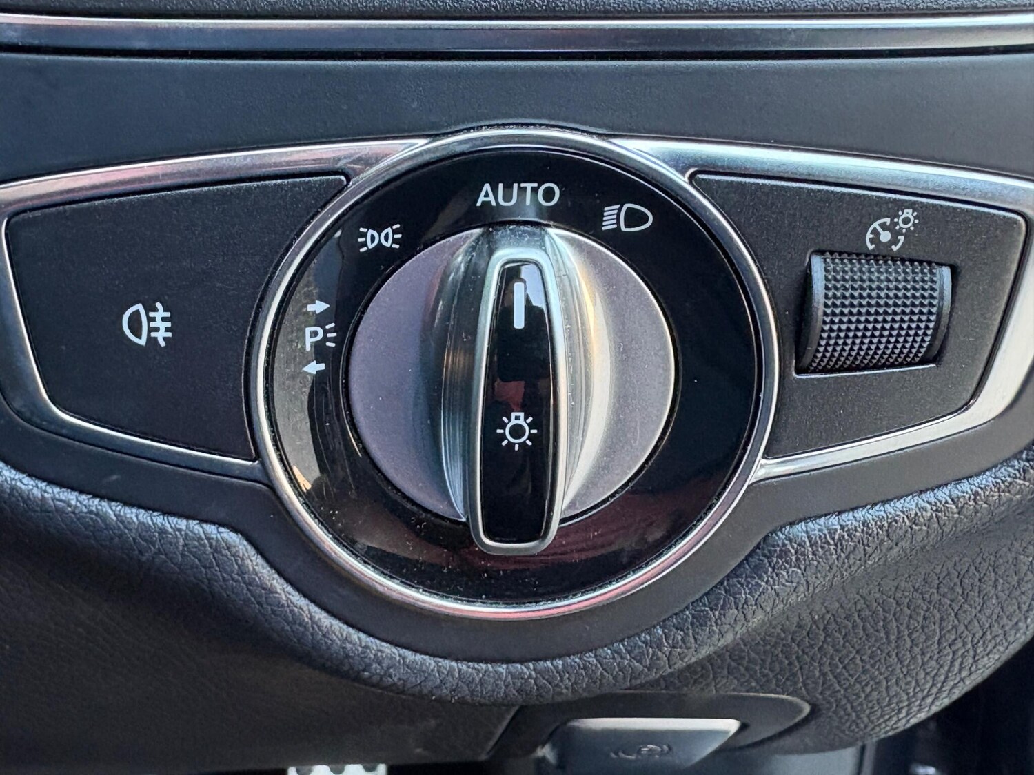 Used Mercedes-Benz C Class 2015 for sale - 78157789: Photo 25