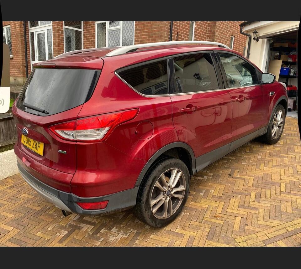 Used Ford Kuga 2015 for sale - 76700576: Photo 2