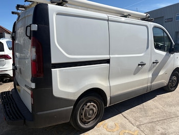 Used Vauxhall Vivaro 2016 for sale - 78374823: Photo