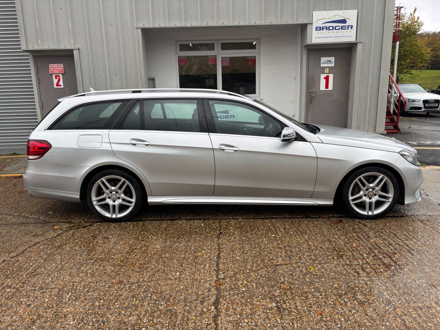 Used Mercedes-Benz E Class 2015 for sale - 76158645: Photo 10