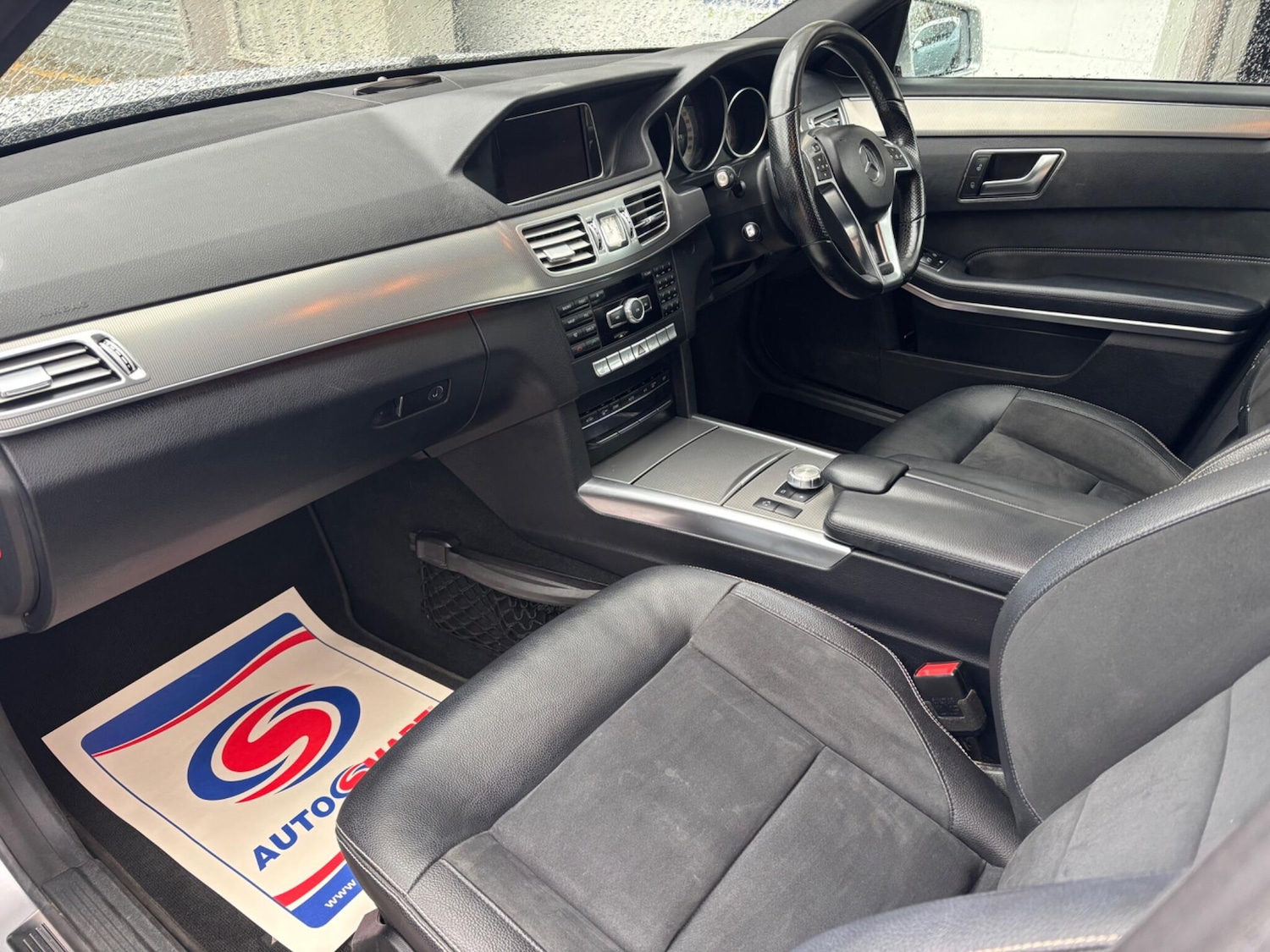 Used Mercedes-Benz E Class 2015 for sale - 76158645: Photo 17