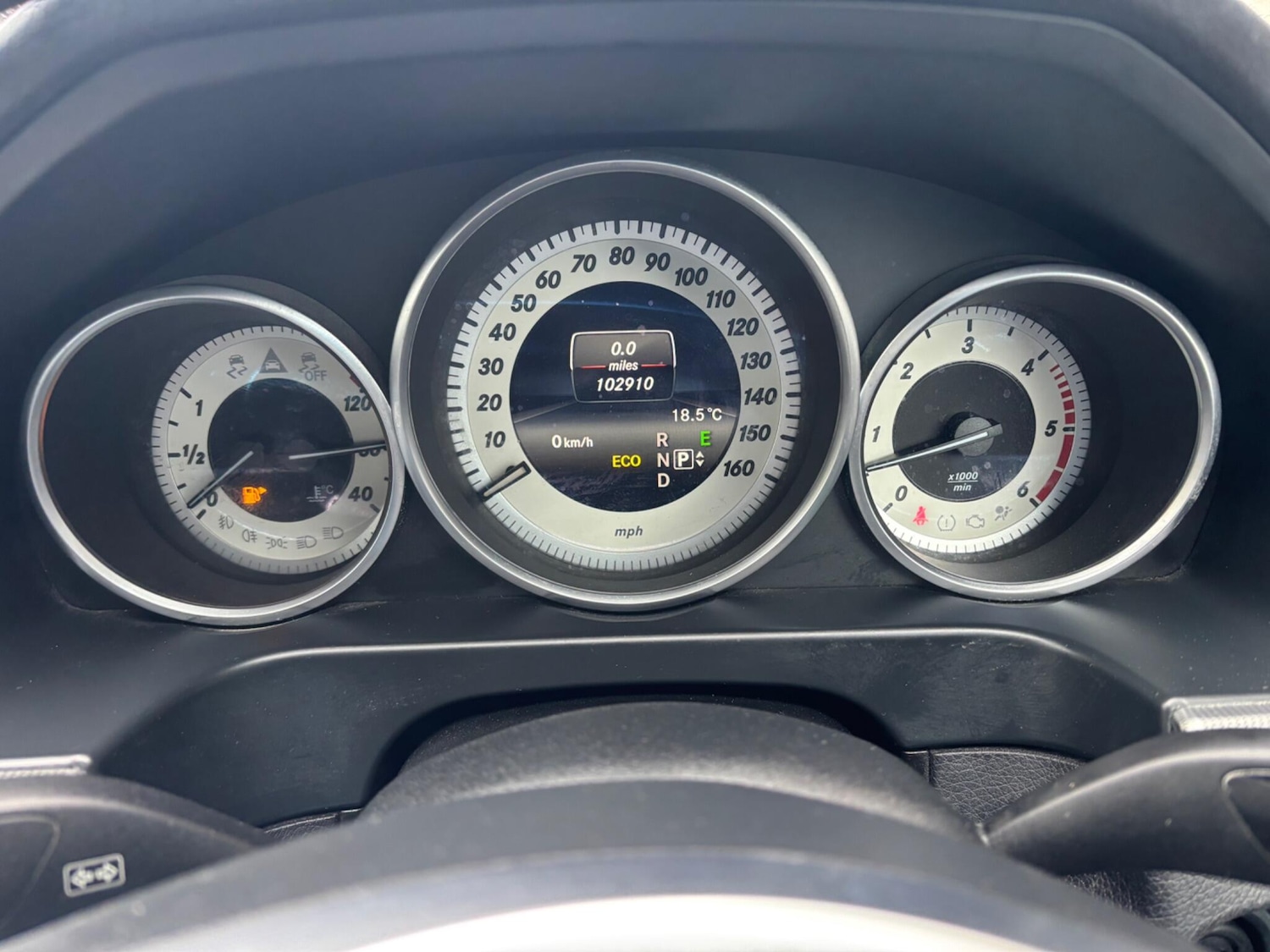 Used Mercedes-Benz E Class 2015 for sale - 76158645: Photo 32