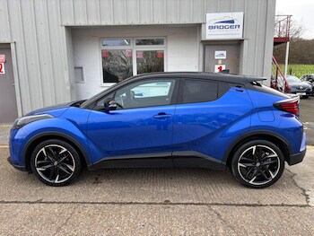 Used Toyota C-HR 2022 for sale - 77839782: Photo