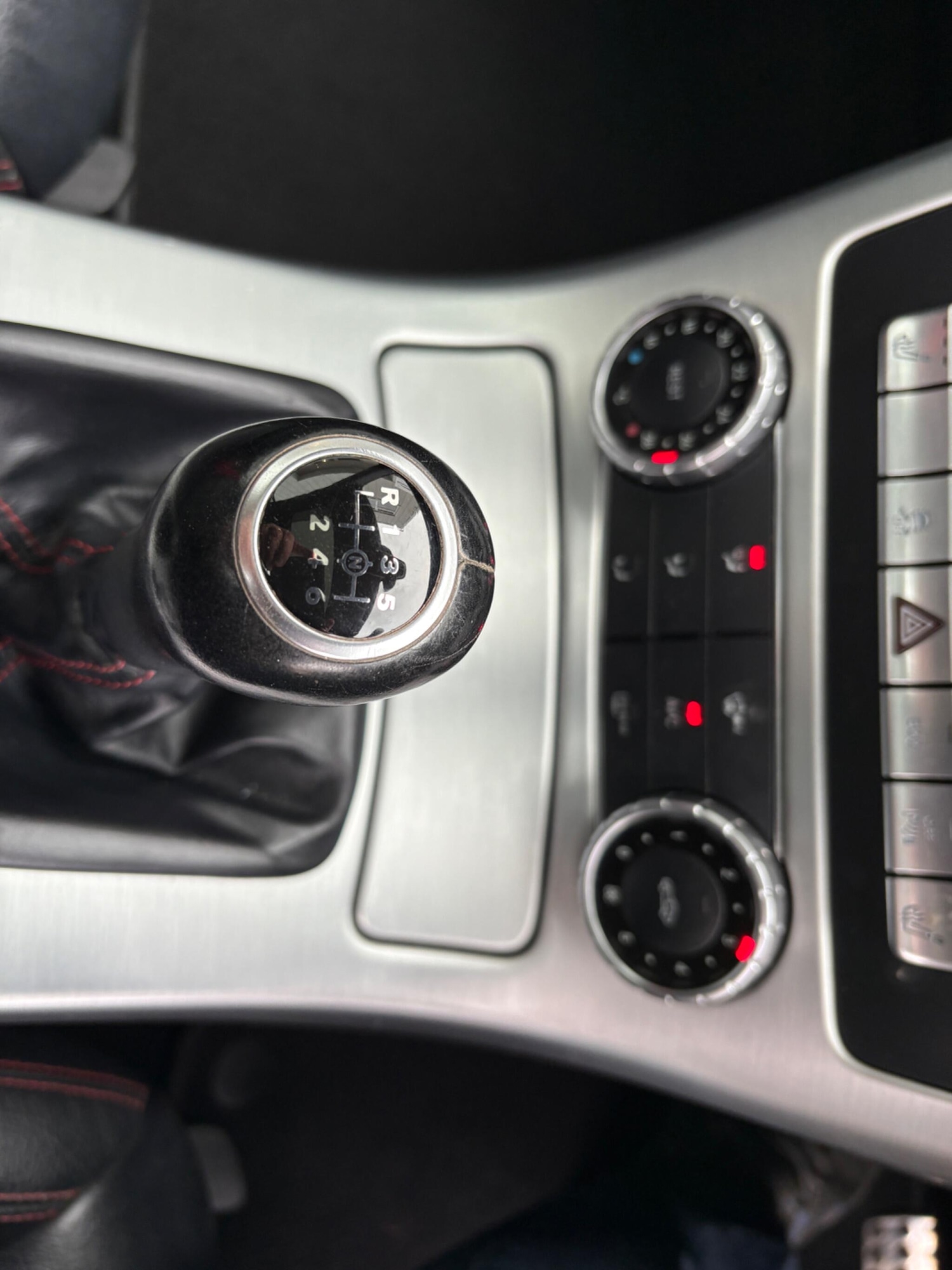 Used Mercedes-Benz SLK 2013 for sale - 76832258: Photo 23