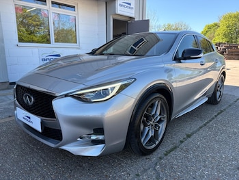 Used Infiniti Q30 2016 for sale - 78447531: Photo