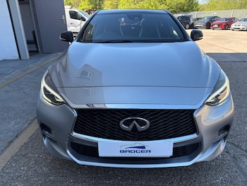 Used Infiniti Q30 2016 for sale - 78447531: Photo