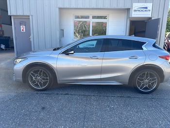 Used Infiniti Q30 2016 for sale - 78447531: Photo