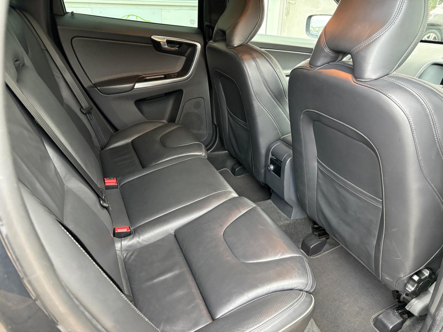 Used Volvo XC60 2015 for sale - 76619713: Photo 10