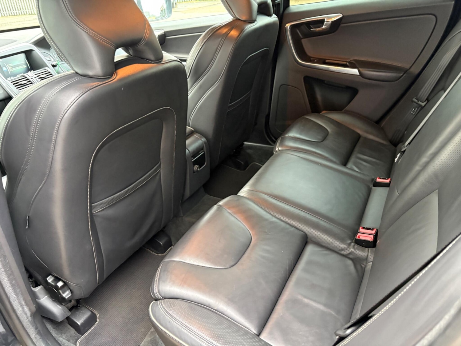 Used Volvo XC60 2015 for sale - 76619713: Photo 12