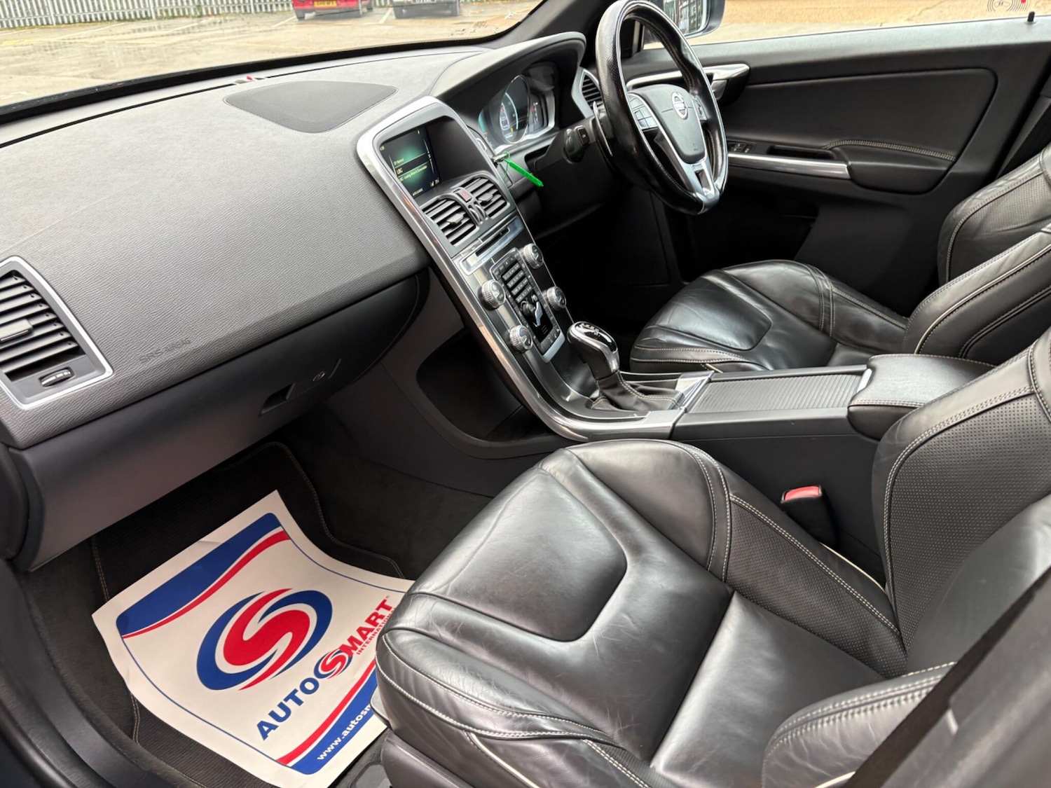 Used Volvo XC60 2015 for sale - 76619713: Photo 13