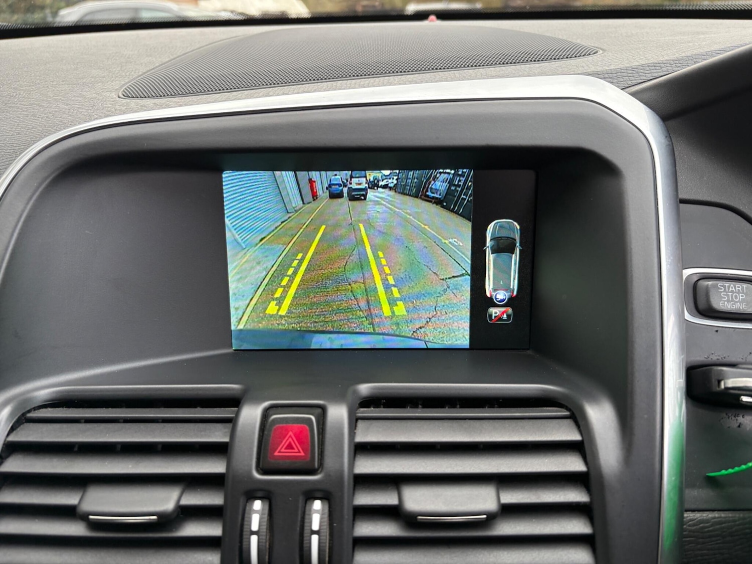 Used Volvo XC60 2015 for sale - 76619713: Photo 18