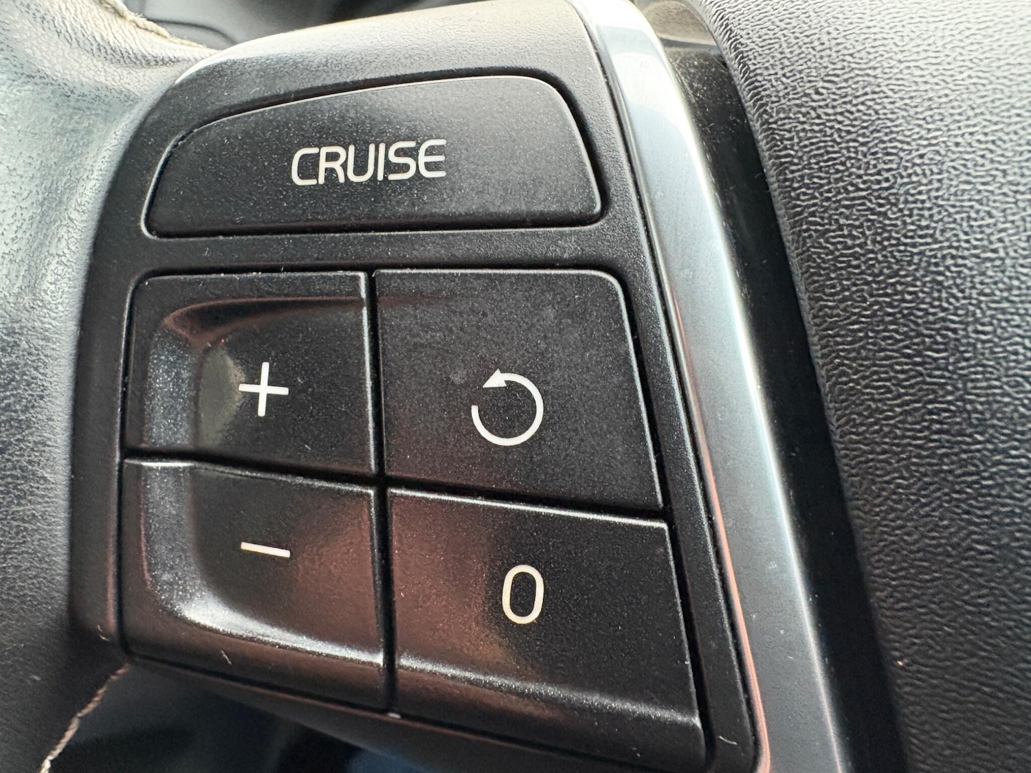 Used Volvo XC60 2015 for sale - 76619713: Photo 22