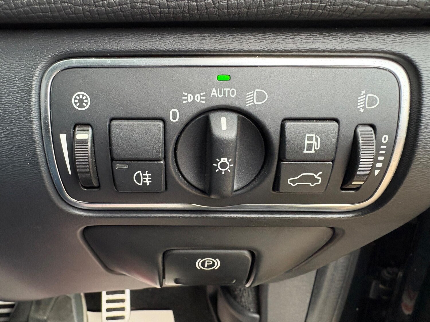 Used Volvo XC60 2015 for sale - 76619713: Photo 24