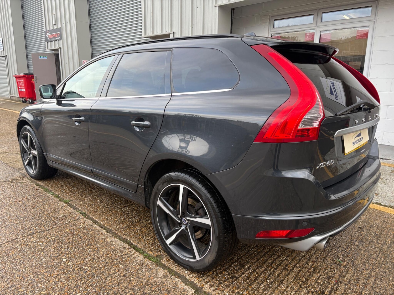 Used Volvo XC60 2015 for sale - 76619713: Photo 4