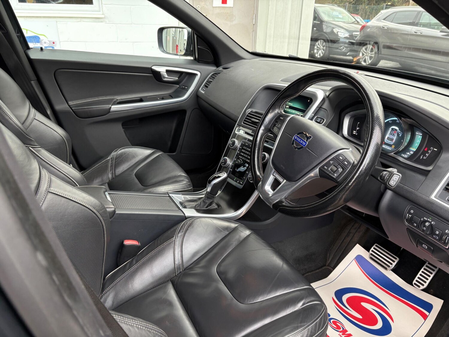 Used Volvo XC60 2015 for sale - 76619713: Photo 9