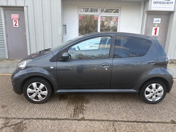 Used Toyota AYGO 2012 for sale - 77823899: Photo