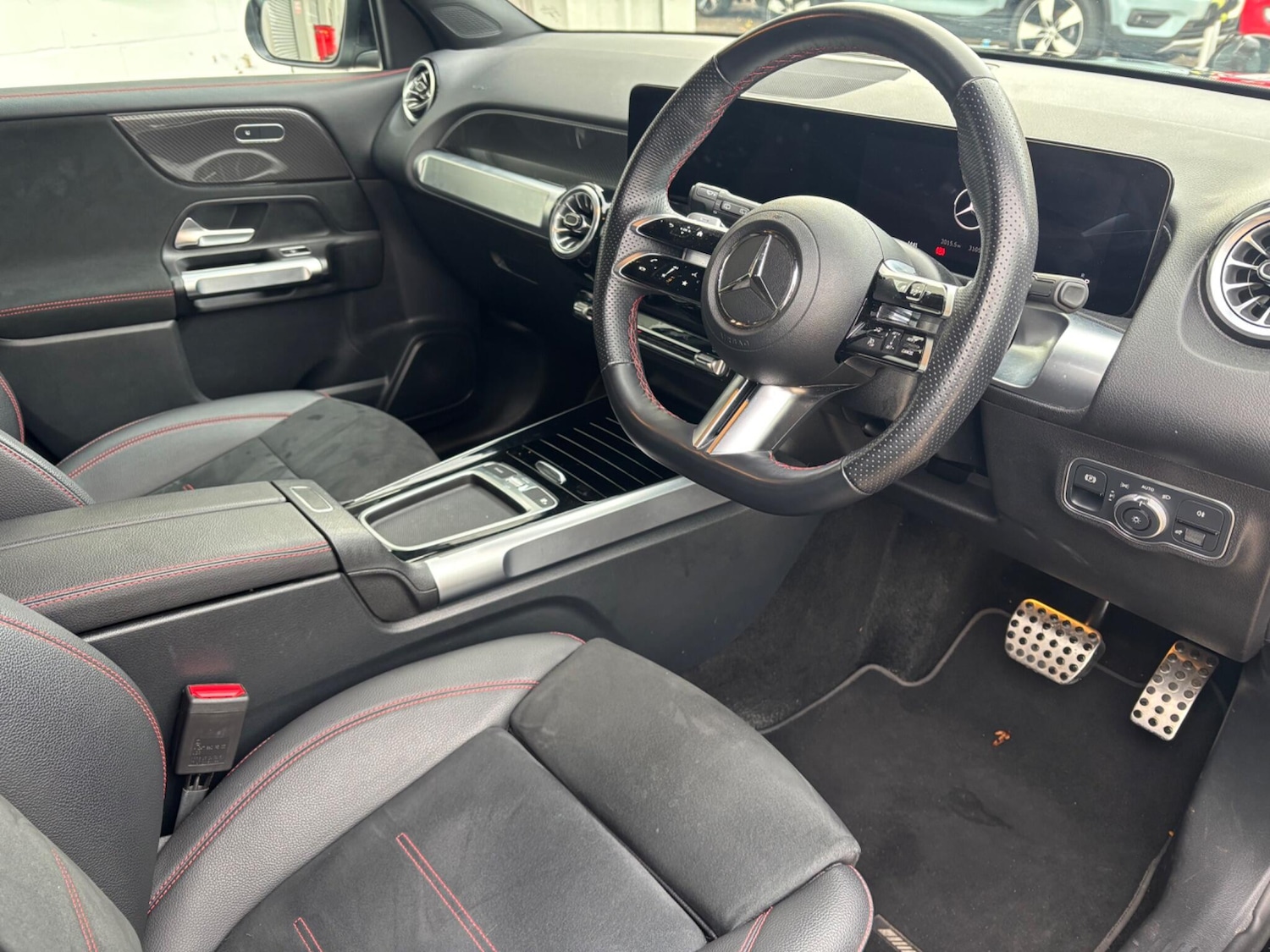 Used Mercedes-Benz GLB 2024 for sale - 76472812: Photo 14