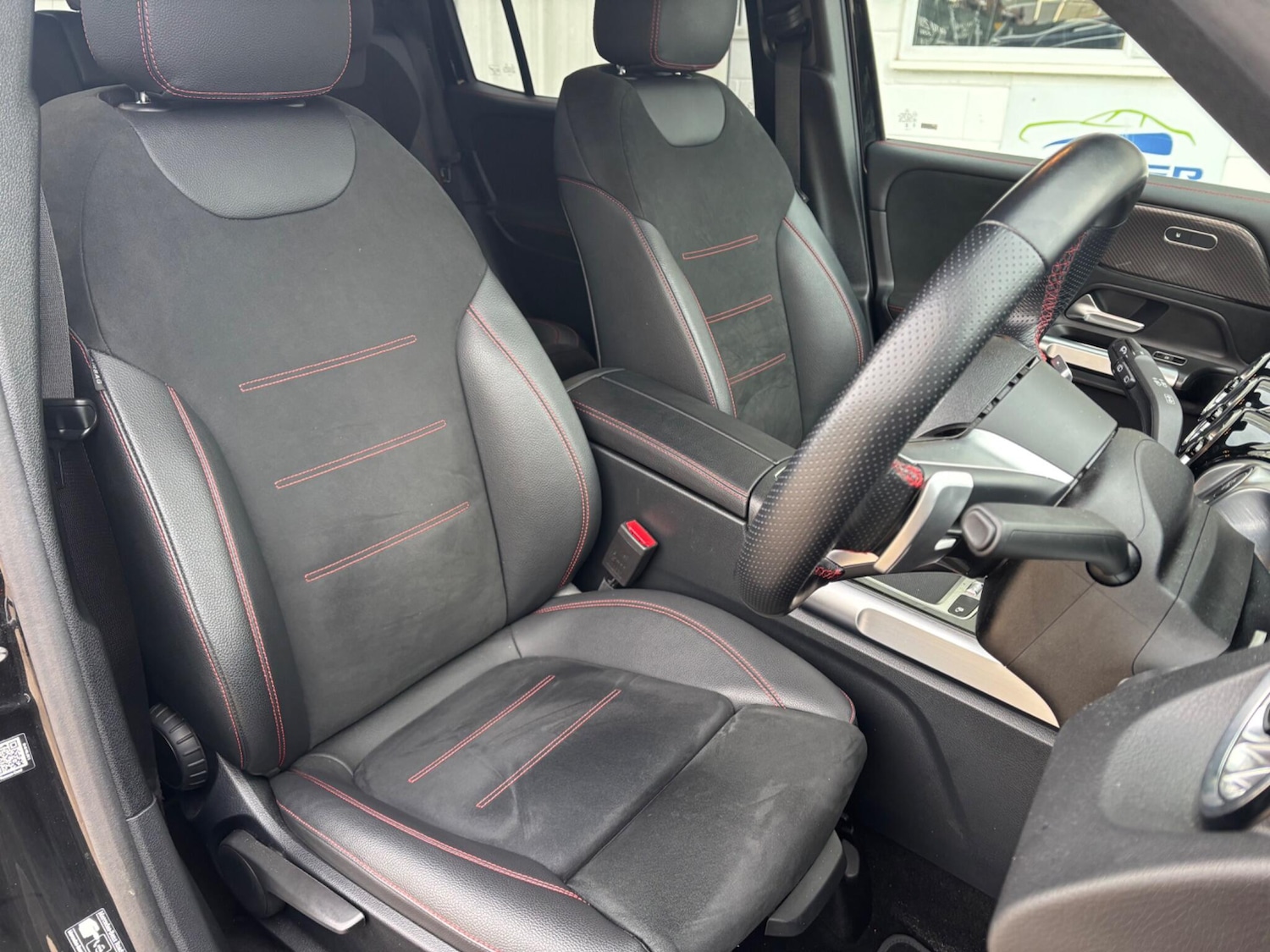 Used Mercedes-Benz GLB 2024 for sale - 76472812: Photo 17