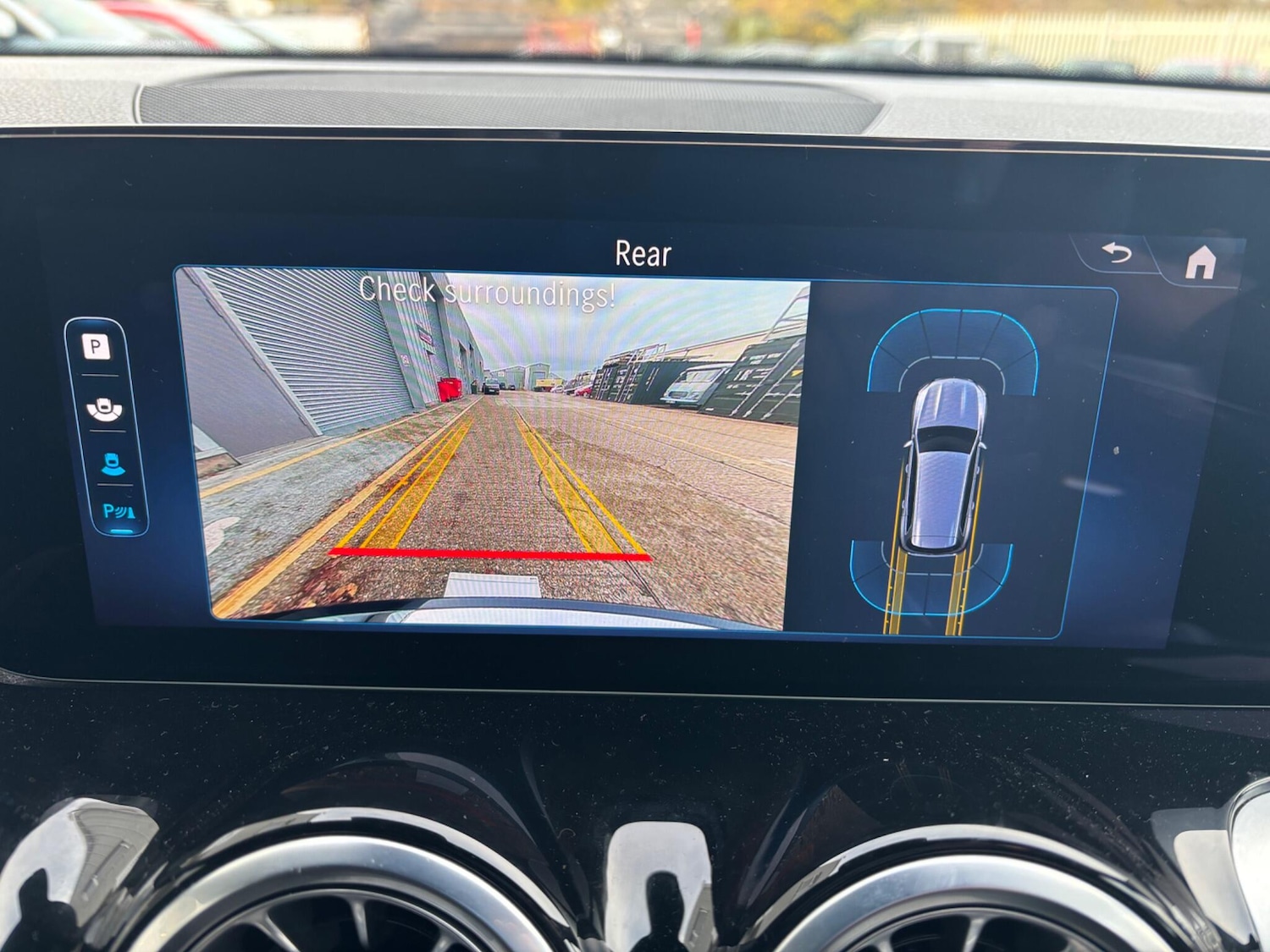 Used Mercedes-Benz GLB 2024 for sale - 76472812: Photo 26