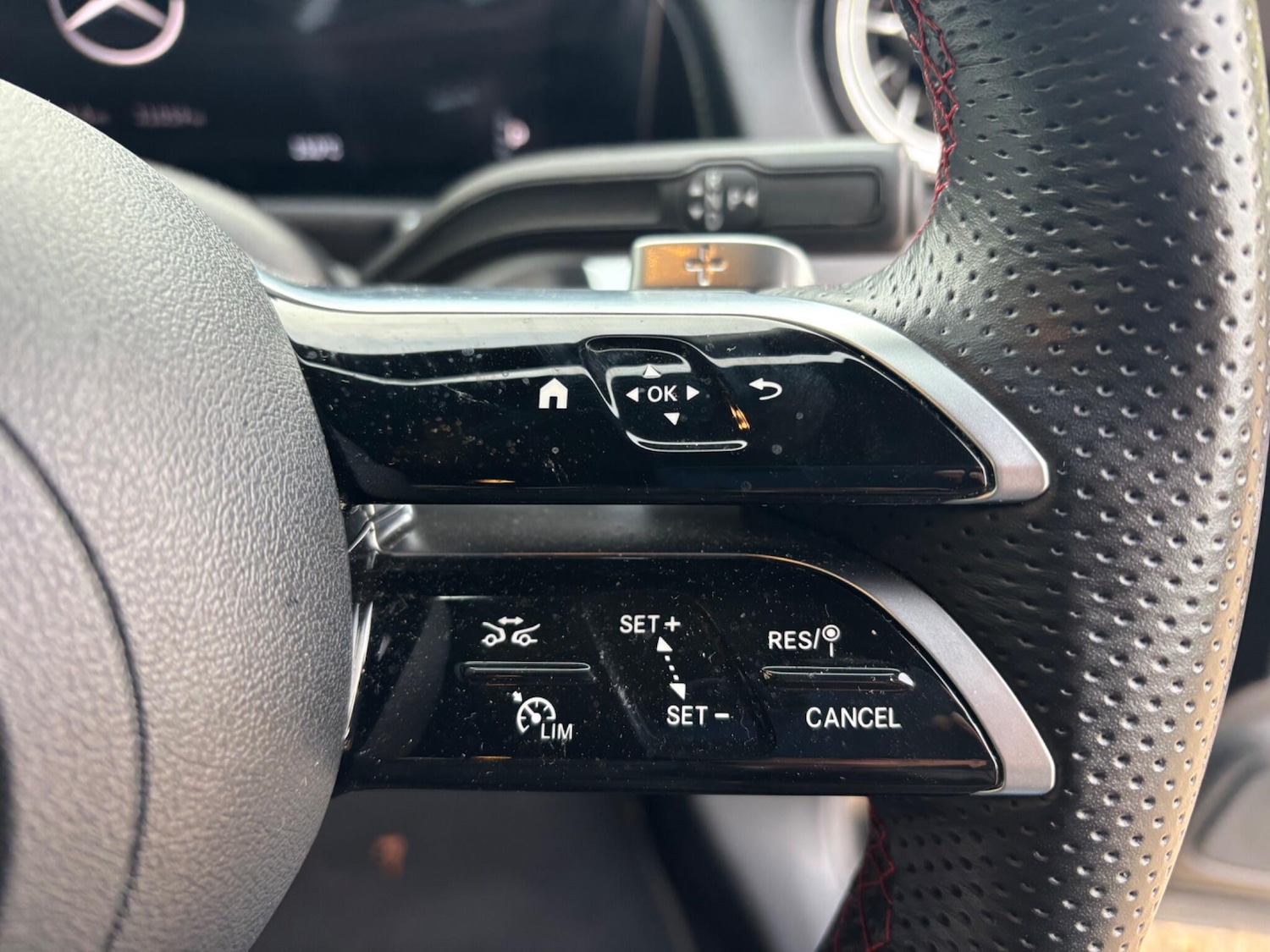 Used Mercedes-Benz GLB 2024 for sale - 76472812: Photo 35