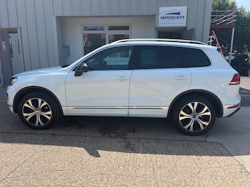 Used Volkswagen Touareg 2015 for sale - 79168490: Photo
