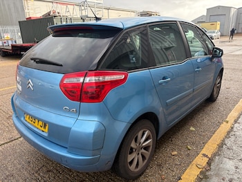 Used Citroen C4 Picasso 2009 for sale - 76850169: Photo