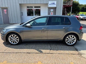 Used Volkswagen Golf 2020 for sale - 75756124: Photo