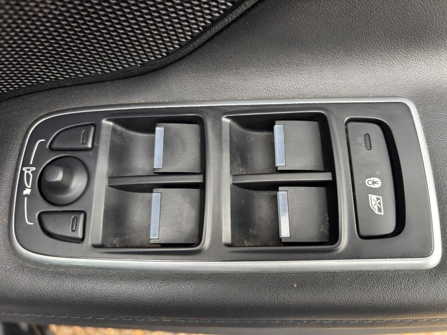 Used Jaguar XF 2018 for sale - 76550476: Photo 38