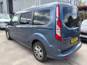 Used Ford Grand Tourneo Connect 2019 for sale - 78334549: Photo
