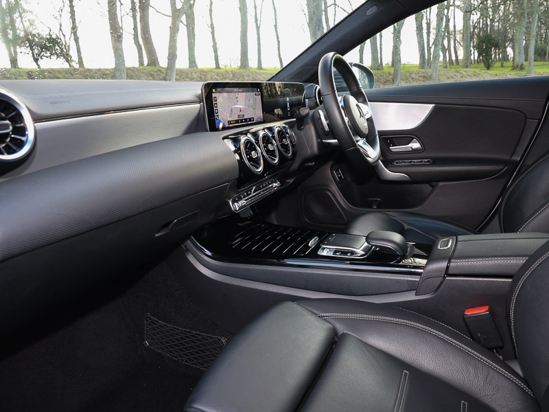 Used Mercedes-Benz CLA 2019 for sale - 76987422: Photo 2