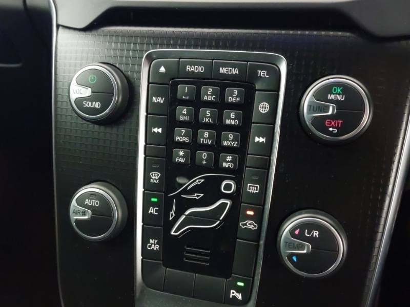 Used Volvo V40 2017 for sale - 76964089: Photo 17