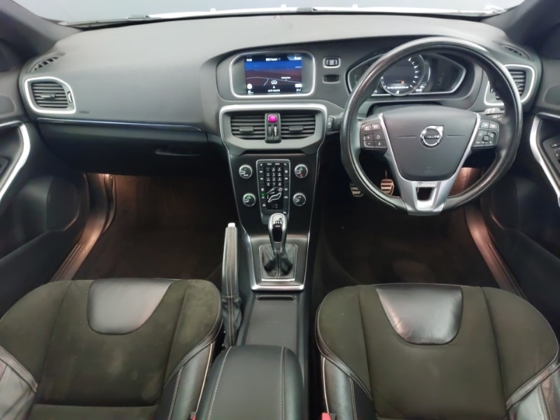 Used Volvo V40 2017 for sale - 76964089: Photo 2