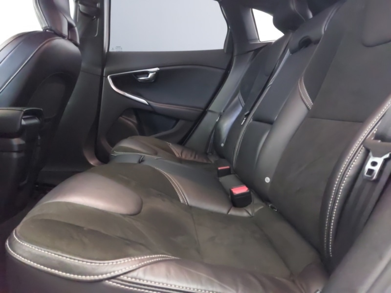 Used Volvo V40 2017 for sale - 76964089: Photo 6