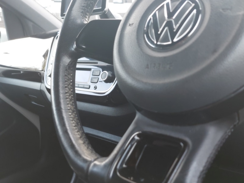 Used Volkswagen up! 2015 for sale - 77141403: Photo 14