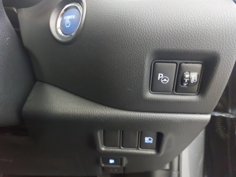 Used Toyota C-HR 2021 for sale - 77476036: Photo 14