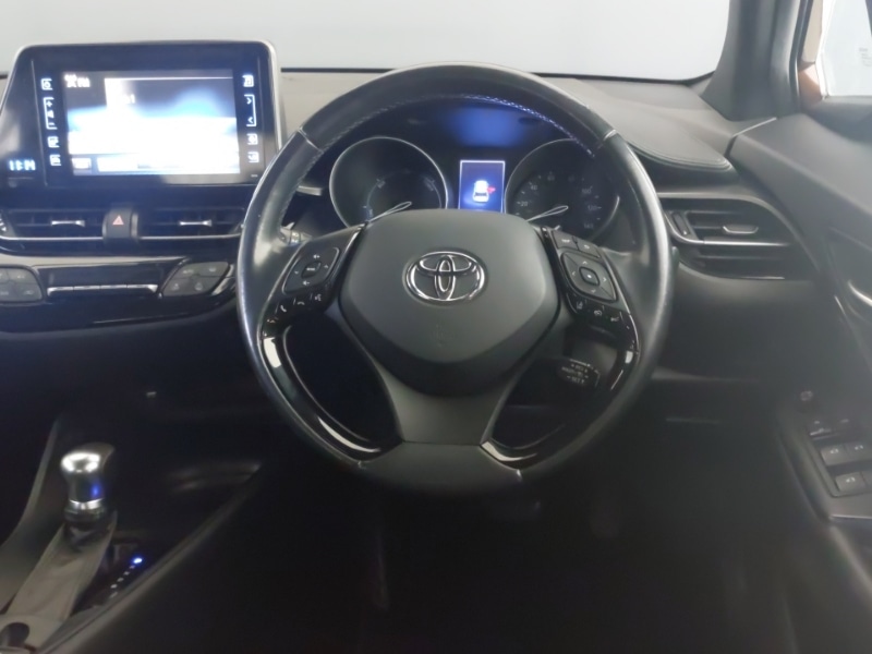 Used Toyota C-HR 2017 for sale - 76834356: Photo 7