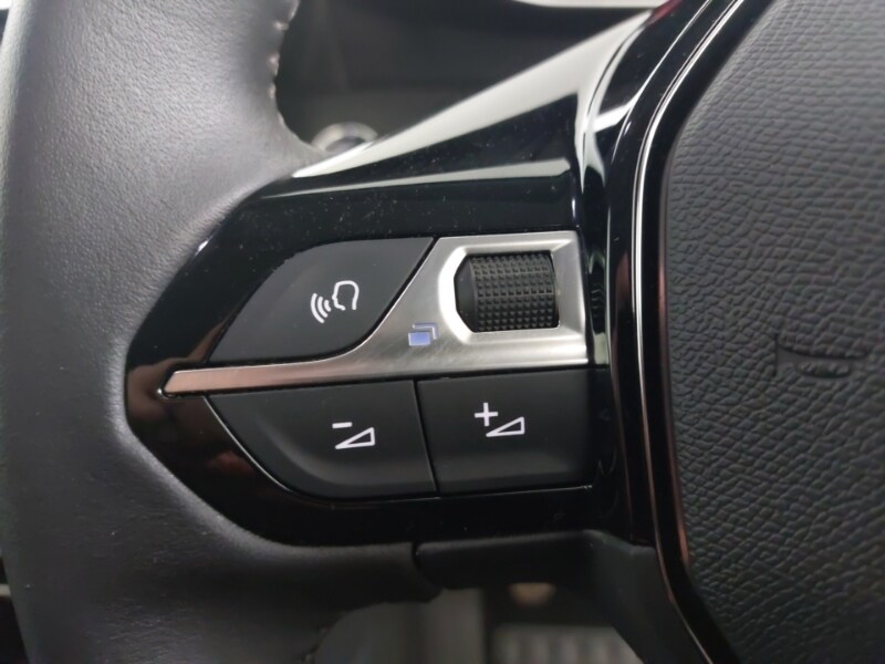 Used Peugeot 2008 2022 for sale - 77476035: Photo 12