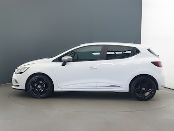 Used Renault Clio 2019 for sale - 76221538: Photo