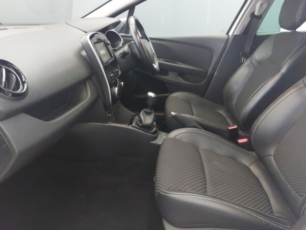 Used Renault Clio 2019 for sale - 76221538: Photo 5