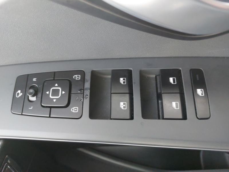 Used Kia Niro 2023 for sale - 76880149: Photo 11